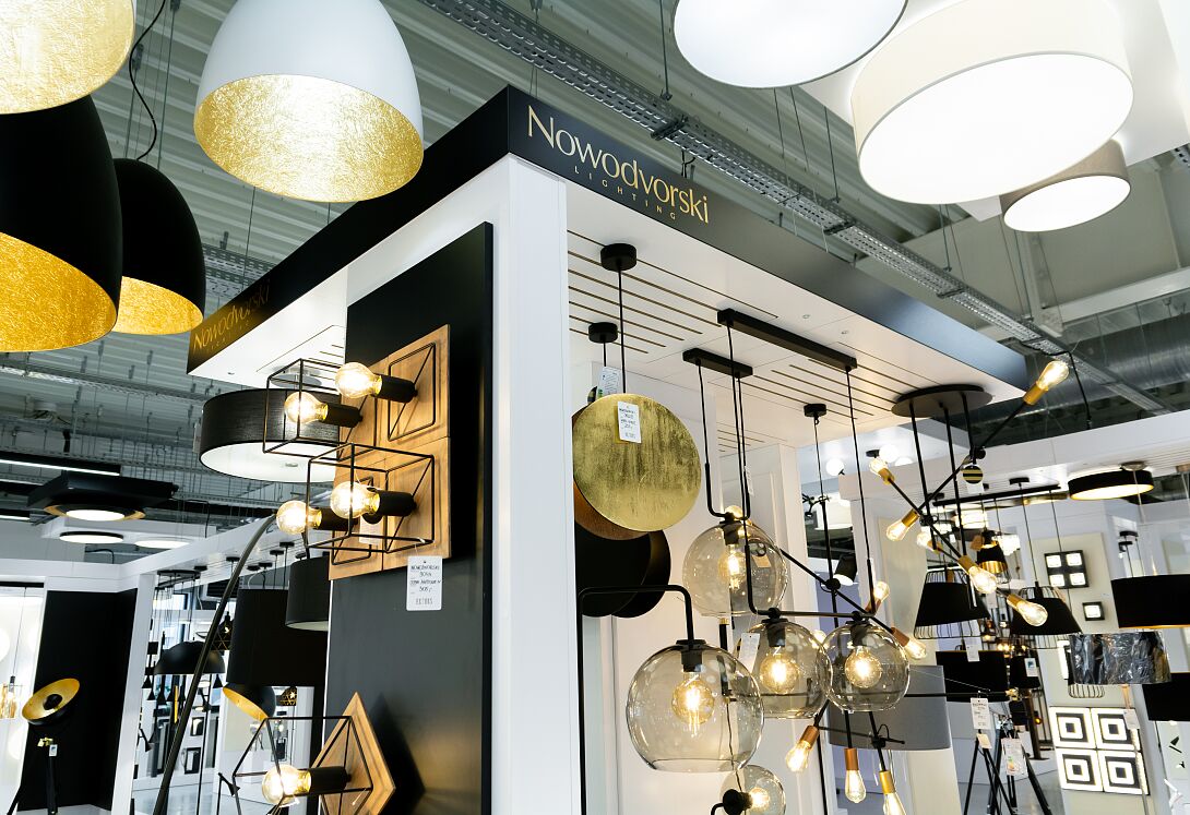 ElBIS-Nowodvorski-Lighting-2.jpg