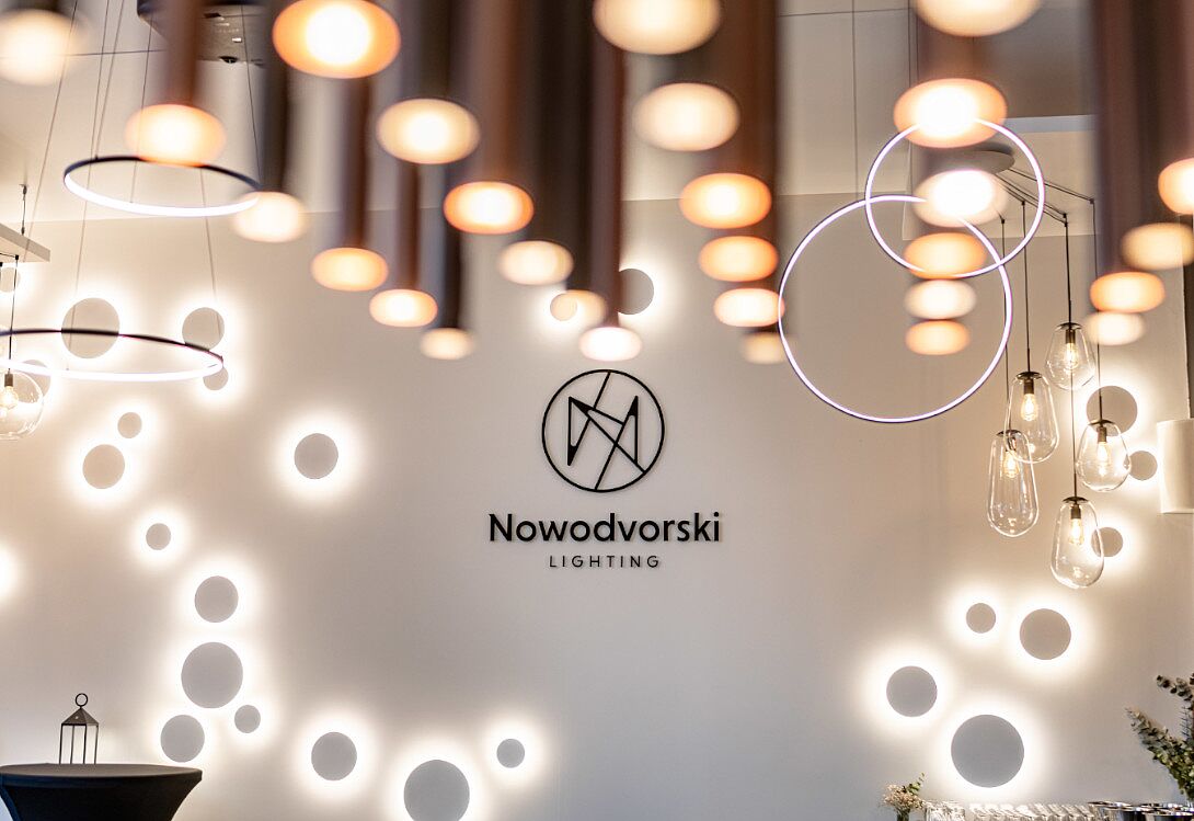Dom-Marki-Nowodvorski-Lighting-1.jpg